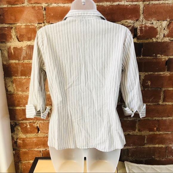 Striped 3/4 Sleeve Button Down - Picture 4 of 5